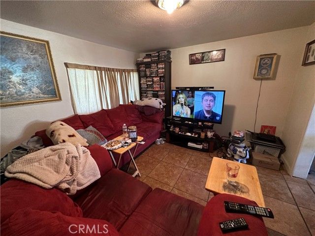 1105 Orange Avenue, Chowchilla, CA 93610