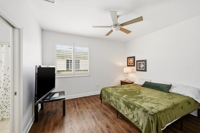 518 N Federal Highway 14, Lake Worth, FL 33460