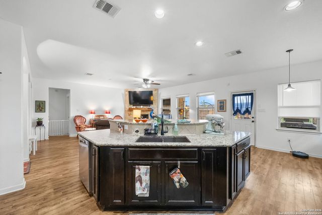 525 Pecan Farms, New Braunfels, TX 78130