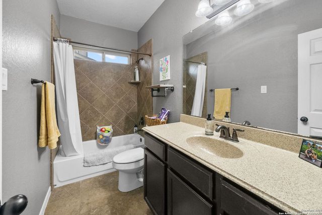 525 Pecan Farms, New Braunfels, TX 78130