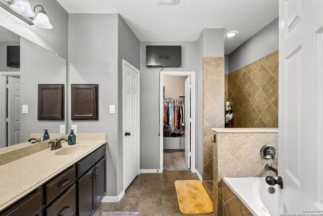 525 Pecan Farms, New Braunfels, TX 78130