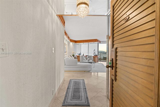 4000 Towerside Ter 1712, Miami, FL 33138