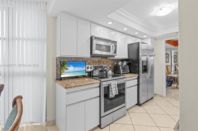 4000 Towerside Ter 1712, Miami, FL 33138