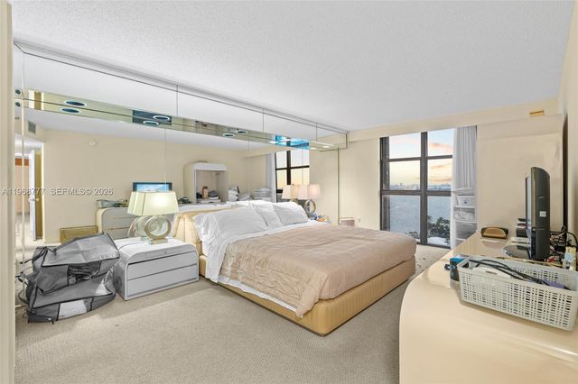 4000 Towerside Ter 1712, Miami, FL 33138