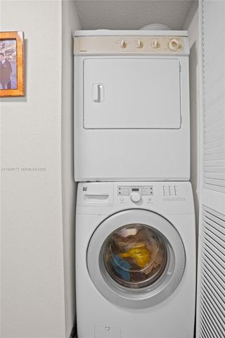 4000 Towerside Ter 1712, Miami, FL 33138