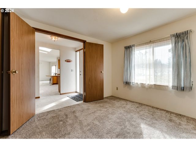 85653 BRADBURY Ln, Eugene, OR 97405