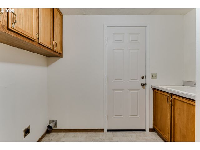 85653 BRADBURY Ln, Eugene, OR 97405