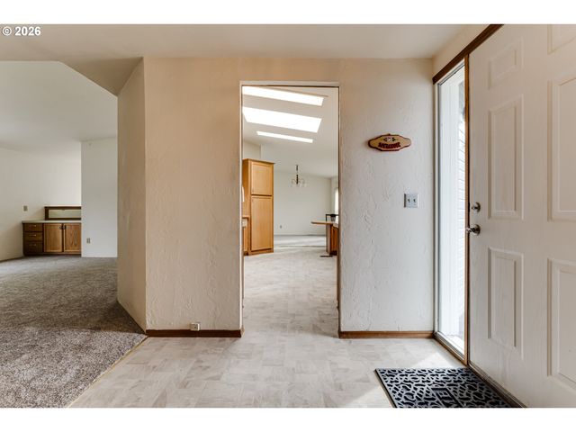 85653 BRADBURY Ln, Eugene, OR 97405