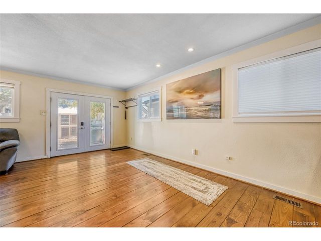 2212 W Bijou St, Colorado Springs, CO 80904