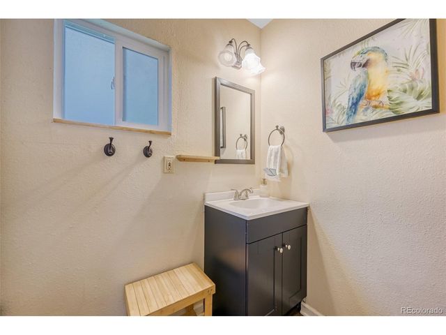 2212 W Bijou St, Colorado Springs, CO 80904