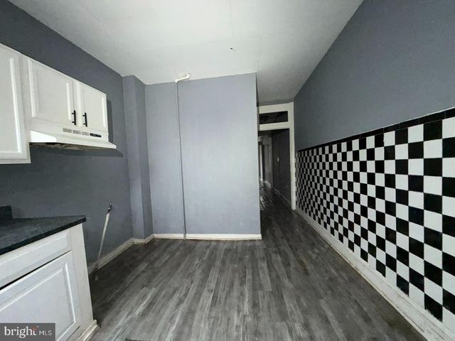 1942 MOSHER ST, Baltimore, MD 21217