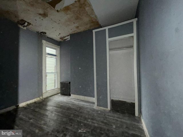 1942 MOSHER ST, Baltimore, MD 21217