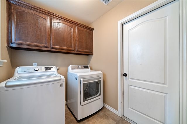 3930 Amadas Dr, Corpus Christi, TX 78414