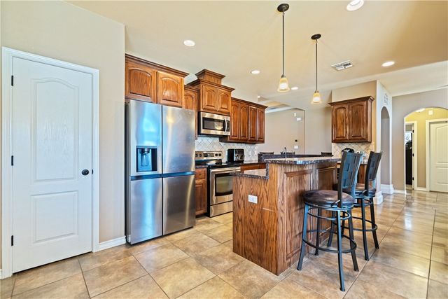 3930 Amadas Dr, Corpus Christi, TX 78414