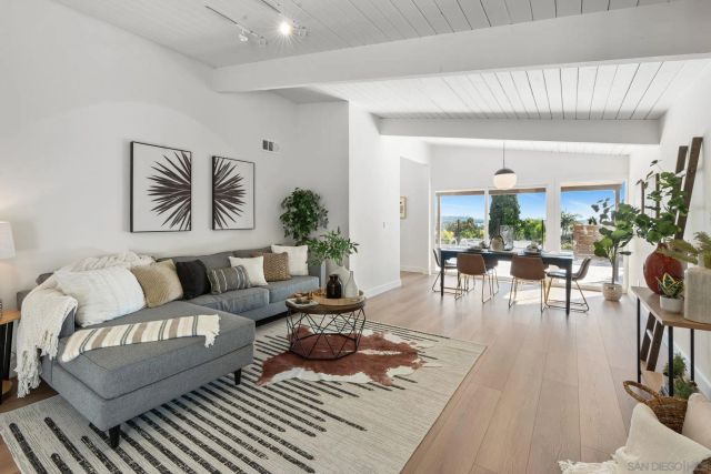 2561 Loring st, San Diego, CA 92109