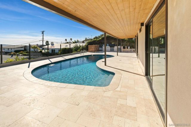 2561 Loring st, San Diego, CA 92109