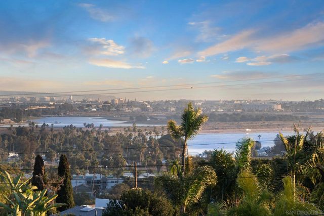 2561 Loring st, San Diego, CA 92109