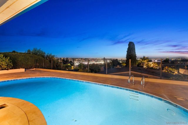 2561 Loring st, San Diego, CA 92109