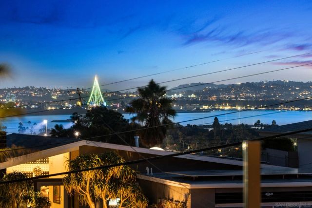 2561 Loring st, San Diego, CA 92109