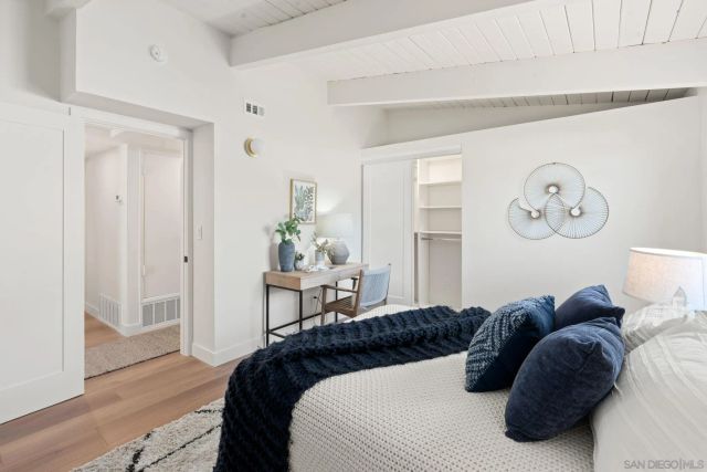 2561 Loring st, San Diego, CA 92109