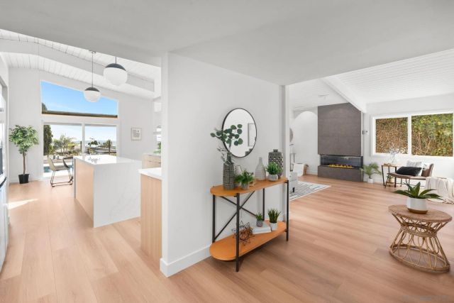 2561 Loring st, San Diego, CA 92109