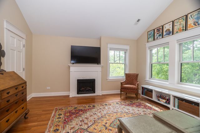 4519 N Sacramento Avenue, Chicago, IL 60625