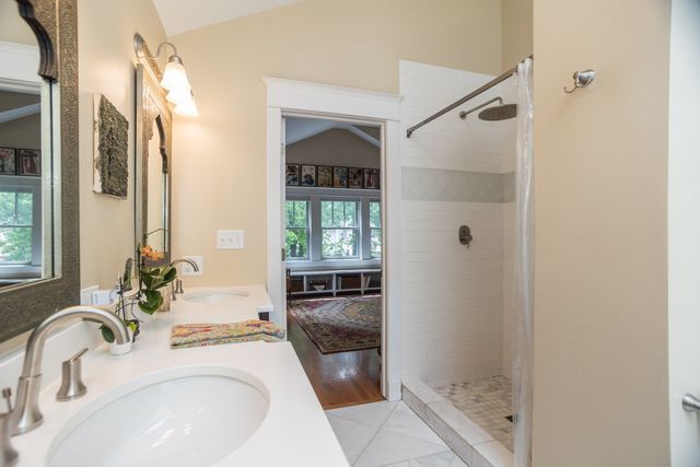 4519 N Sacramento Avenue, Chicago, IL 60625
