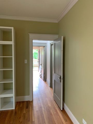 4519 N Sacramento Avenue, Chicago, IL 60625