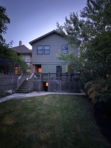 4519 N Sacramento Avenue, Chicago, IL 60625