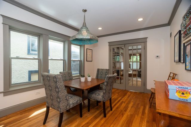 4519 N Sacramento Avenue, Chicago, IL 60625