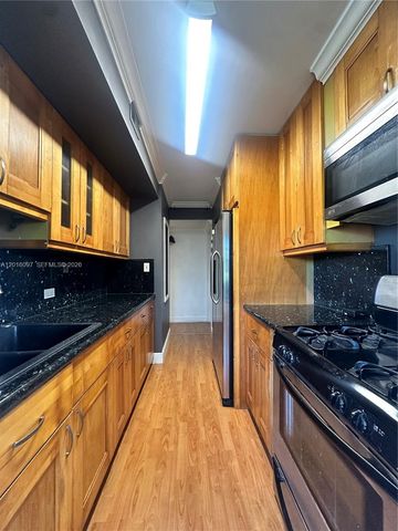 15340 SW 106th Ter 812, Miami, FL 33196