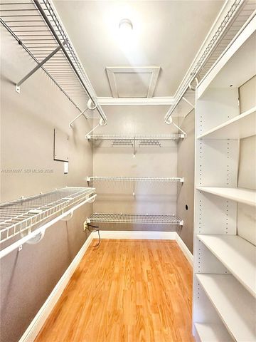 15340 SW 106th Ter 812, Miami, FL 33196