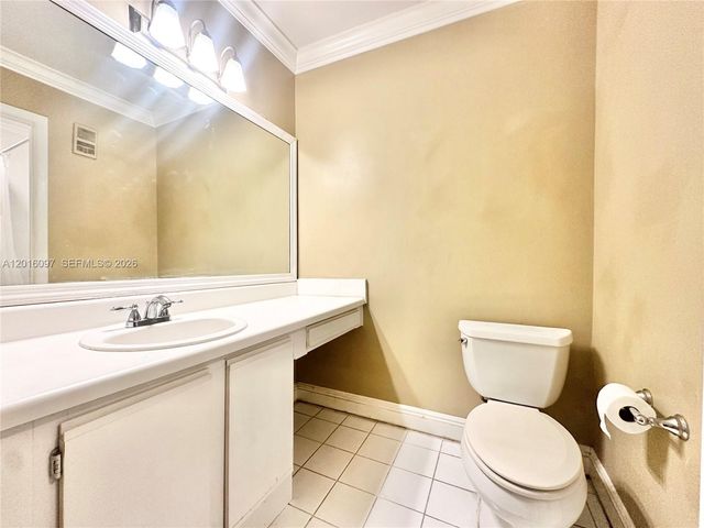 15340 SW 106th Ter 812, Miami, FL 33196