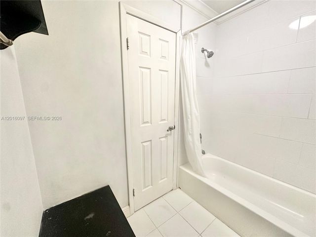 15340 SW 106th Ter 812, Miami, FL 33196