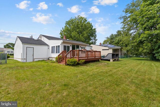 60 SHERBROOKE RD, Ewing, NJ 08638