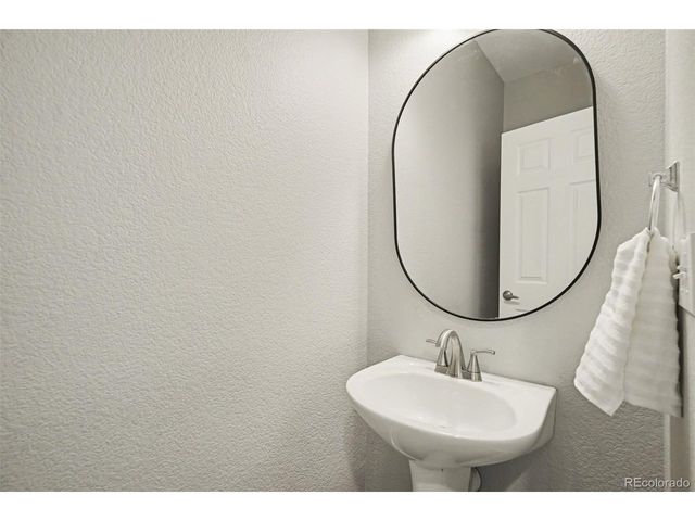 3057 Braeburn Pl, Highlands Ranch, CO 80126