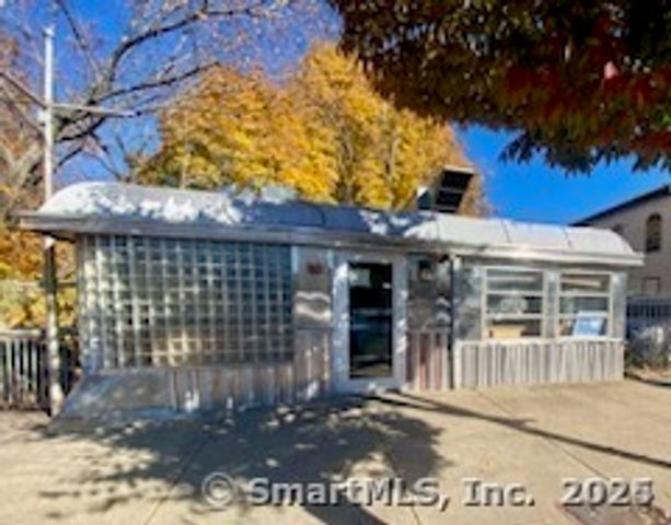 728 Main Street, Middletown, CT 06457