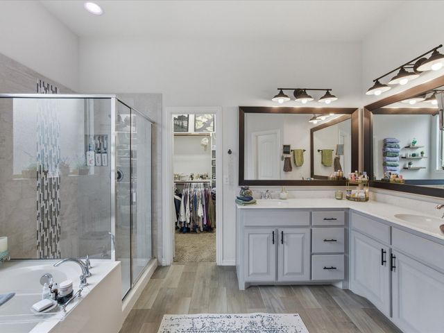 3061 Bella Lago Drive, Fort Worth, TX 76177