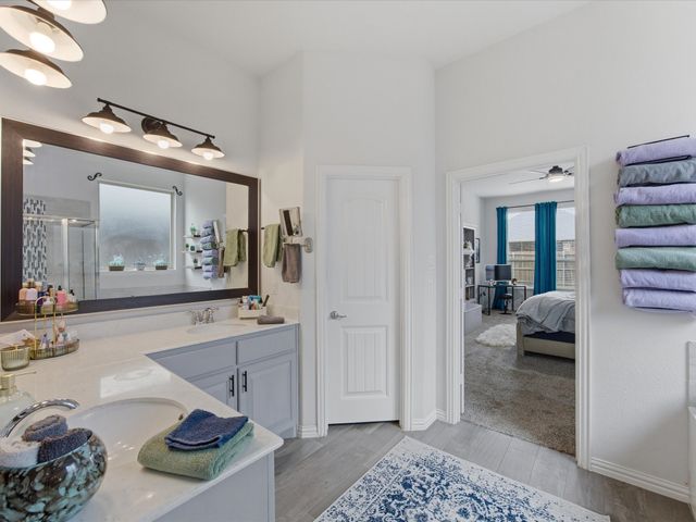 3061 Bella Lago Drive, Fort Worth, TX 76177