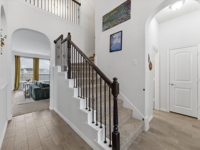 3061 Bella Lago Drive, Fort Worth, TX 76177