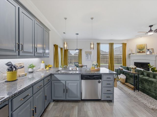 3061 Bella Lago Drive, Fort Worth, TX 76177