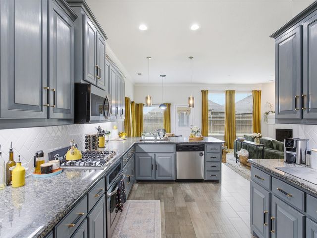 3061 Bella Lago Drive, Fort Worth, TX 76177