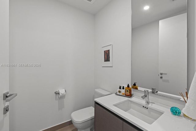 3250 NE 188th Street 904, Aventura, FL 33180