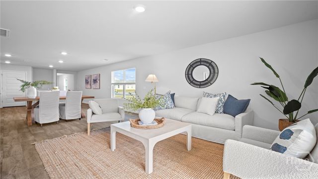 8 Oak Way, Port Wentworth, GA 31407