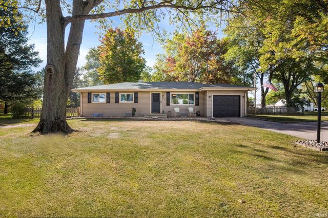 1917 E McKinley Avenue, Mishawaka, IN 46545