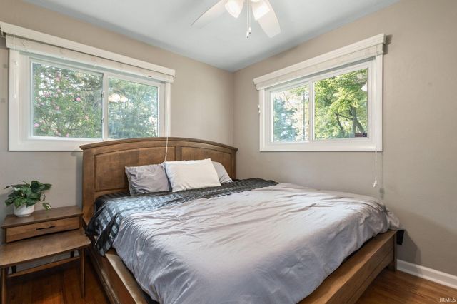 1917 E McKinley Avenue, Mishawaka, IN 46545