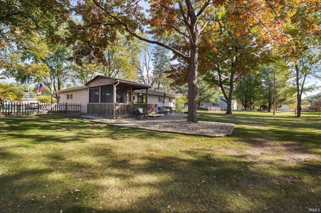1917 E McKinley Avenue, Mishawaka, IN 46545