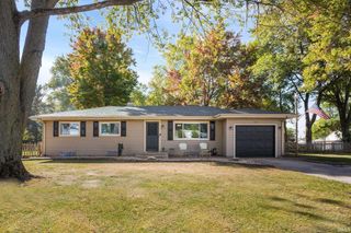 1917 E McKinley Avenue, Mishawaka, IN 46545