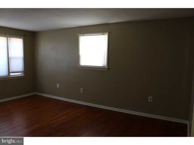 217 LAUREL AVE, Glassboro, NJ 08028