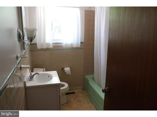 217 LAUREL AVE, Glassboro, NJ 08028